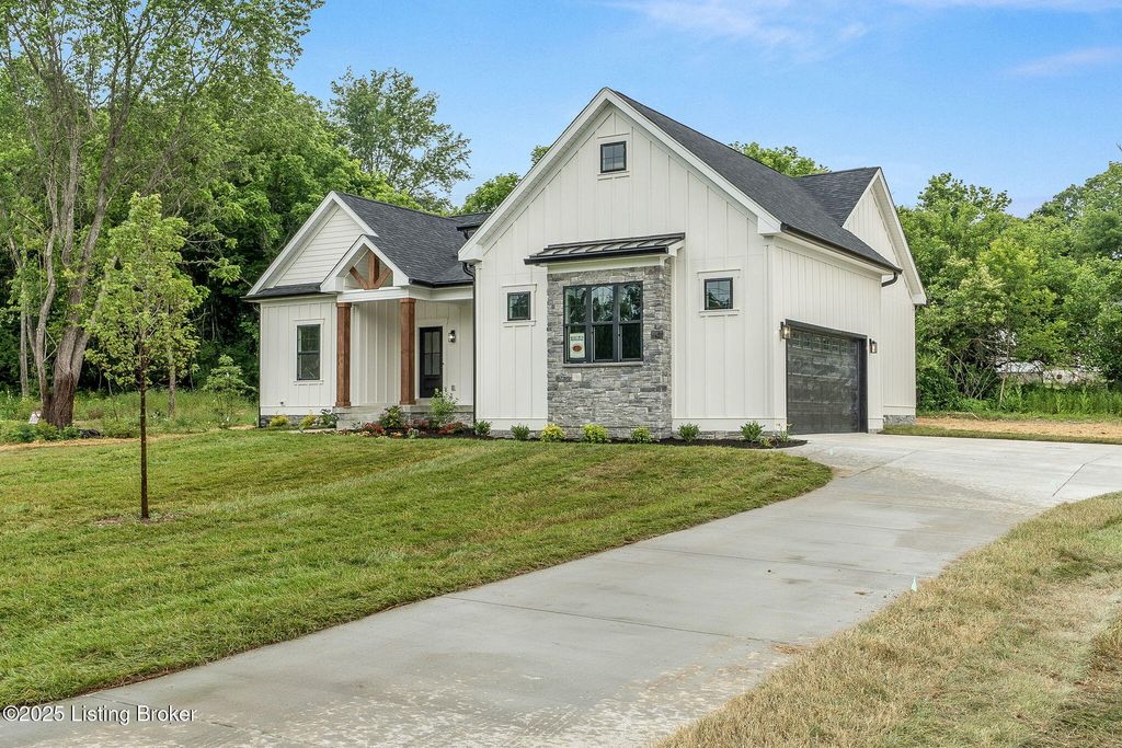 Photo of 5311 Lee Ave, Crestwood, KY 40014 (MLS # 1689086)