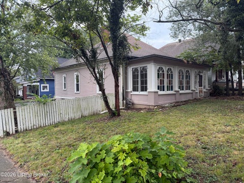 Homes For Sale - 202 E Todd St<br/> Frankfort, KY 40601