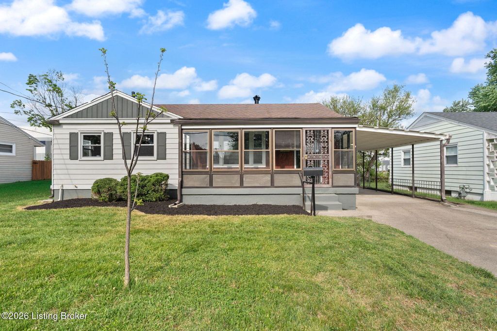 Photo of 341 E Southside Ct, Louisville, KY 40214 (MLS # 1714659)