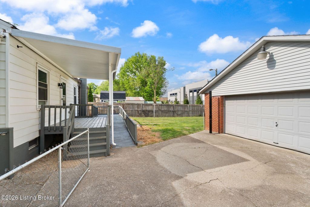 Photo of 341 E Southside Ct, Louisville, KY 40214 (MLS # 1714659)