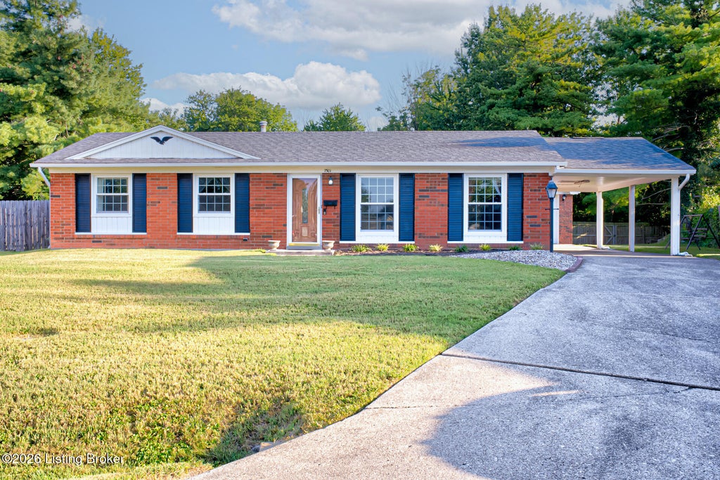 Photo of 7501 Revolutionary Ct, Louisville, KY 40214 (MLS # 1728340)