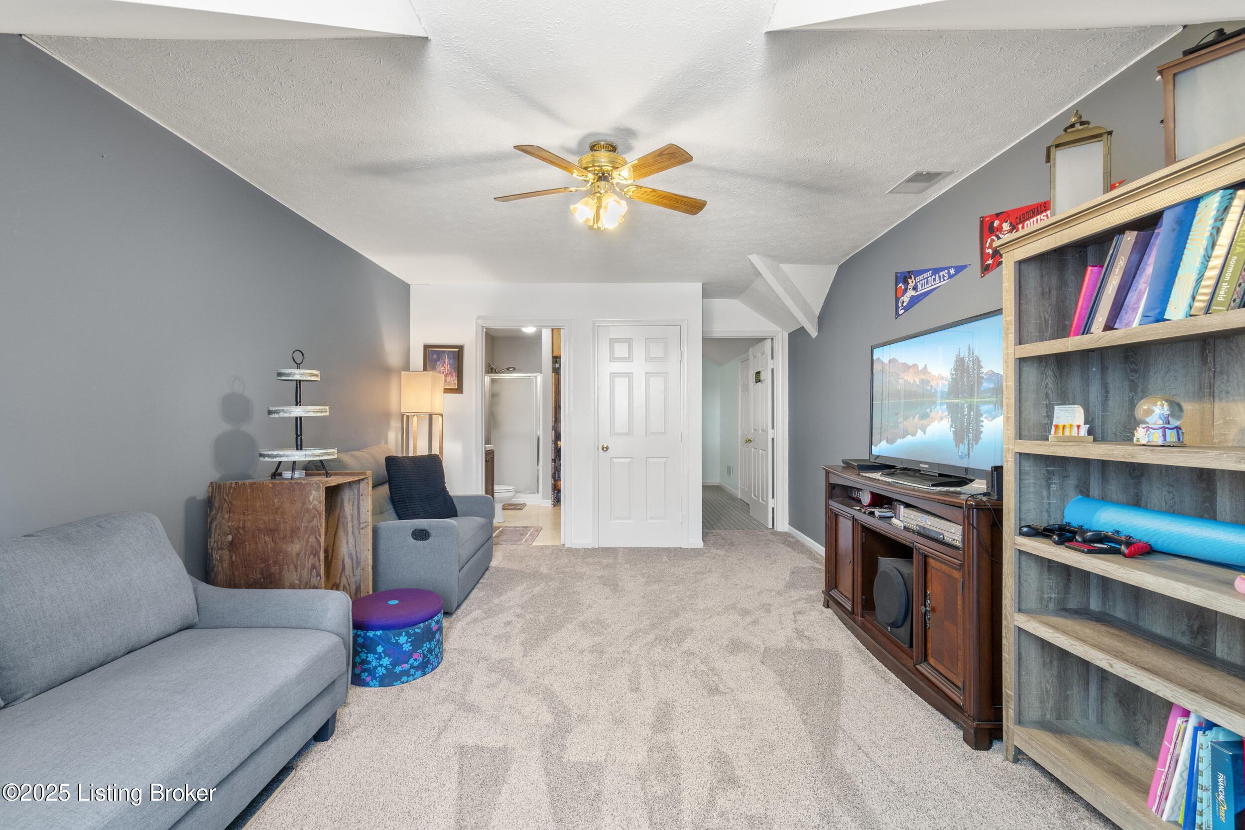 4422 Southbridge Ct, Louisville, Kentucky image 12