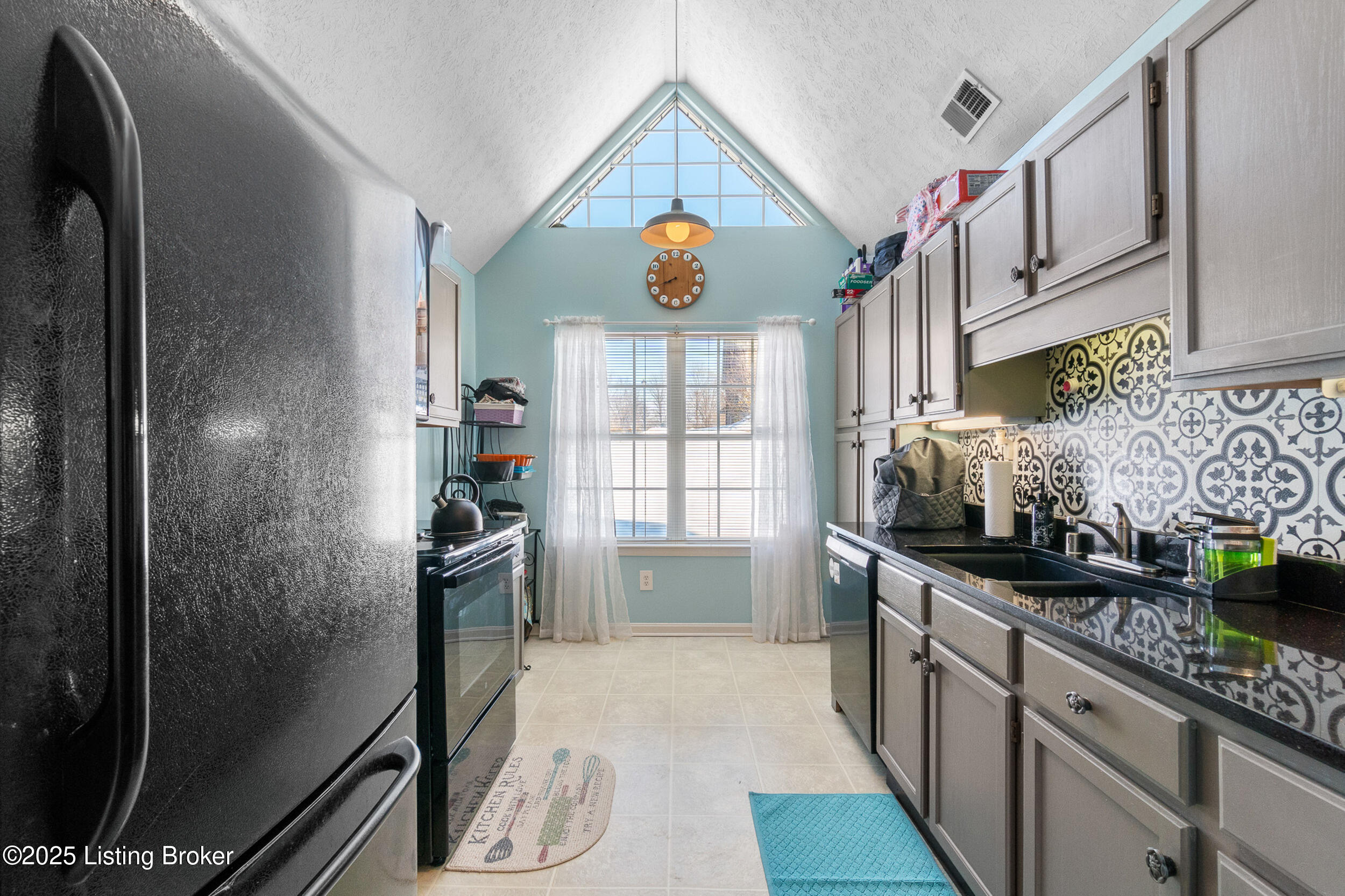 4422 Southbridge Ct, Louisville, Kentucky image 30