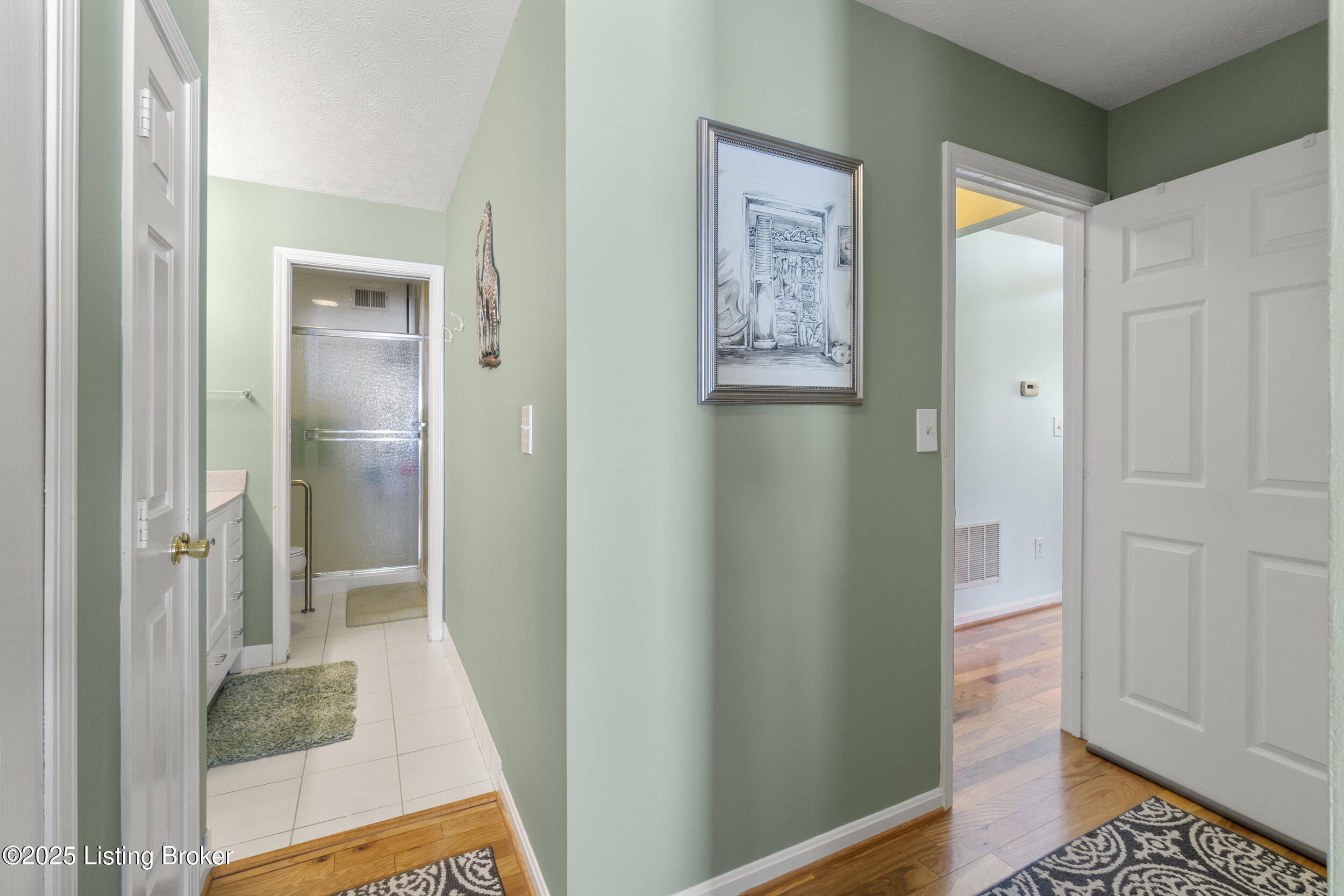 4422 Southbridge Ct, Louisville, Kentucky image 18