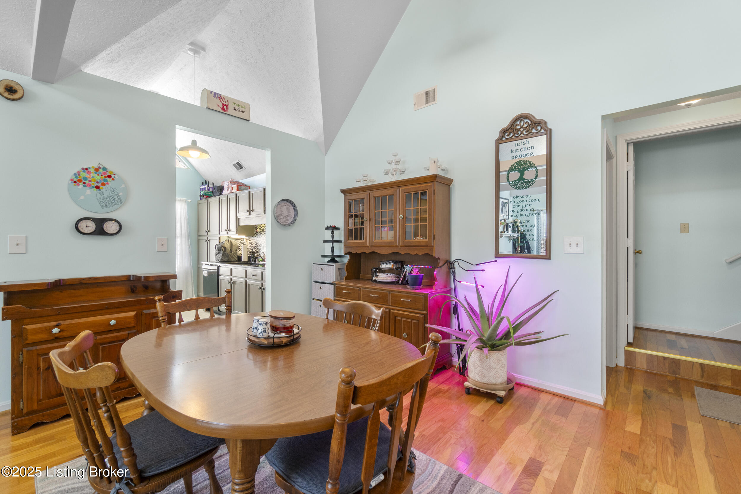 4422 Southbridge Ct, Louisville, Kentucky image 32