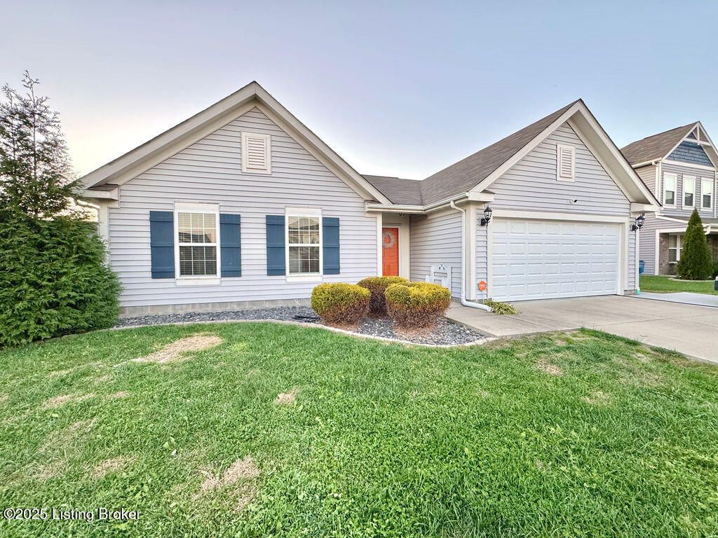 Photo of 195 Gadwall Ct, Shepherdsville, KY 40165 (MLS # 1703475)