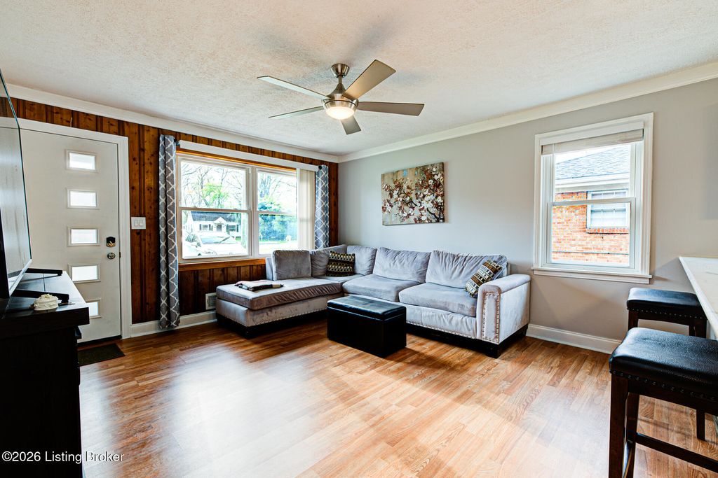 Photo of 8714 Blue Lick Rd, Louisville, KY 40219 (MLS # 1712949)