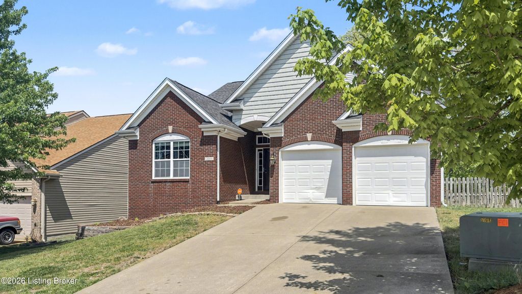 Photo of 309 Rockcrest View Ct, Louisville, KY 40245 (MLS # 1724032)