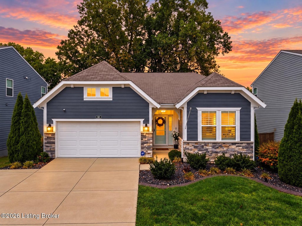 Photo of 591 Williamsburg Dr, Mt Washington, KY 40047 (MLS # 1728591)