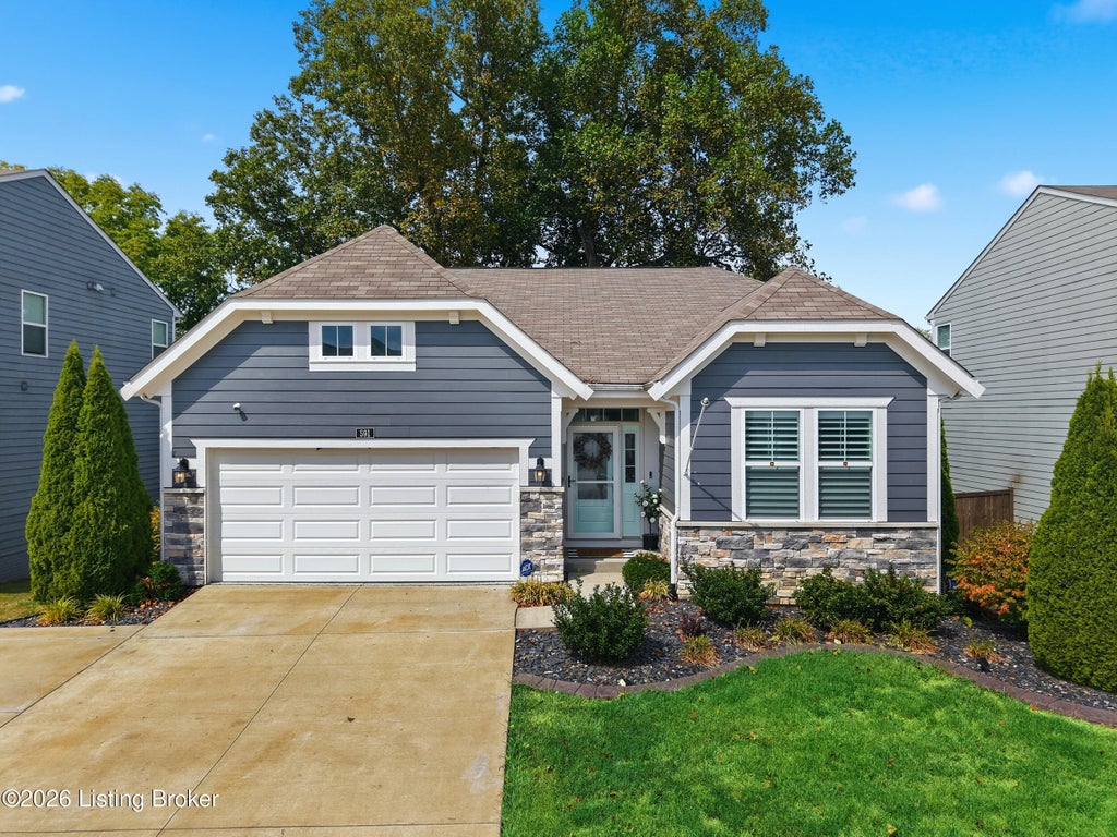 Photo of 591 Williamsburg Dr, Mt Washington, KY 40047 (MLS # 1728591)