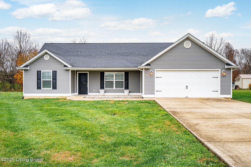 Photo of 158 Captiva Ct, Elizabethtown, KY 42701 (MLS # 1703987)