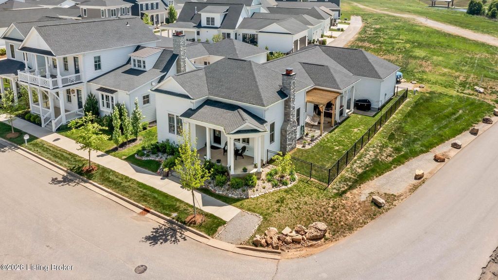 Photo of 6005 Passionflower Dr, Prospect, KY 40059 (MLS # 1715419)