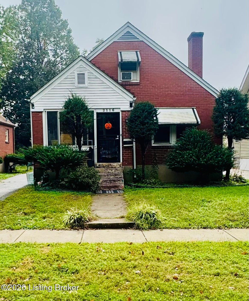 Photo of 2116 Oregon Ave, Louisville, KY 40210 (MLS # 1732181)
