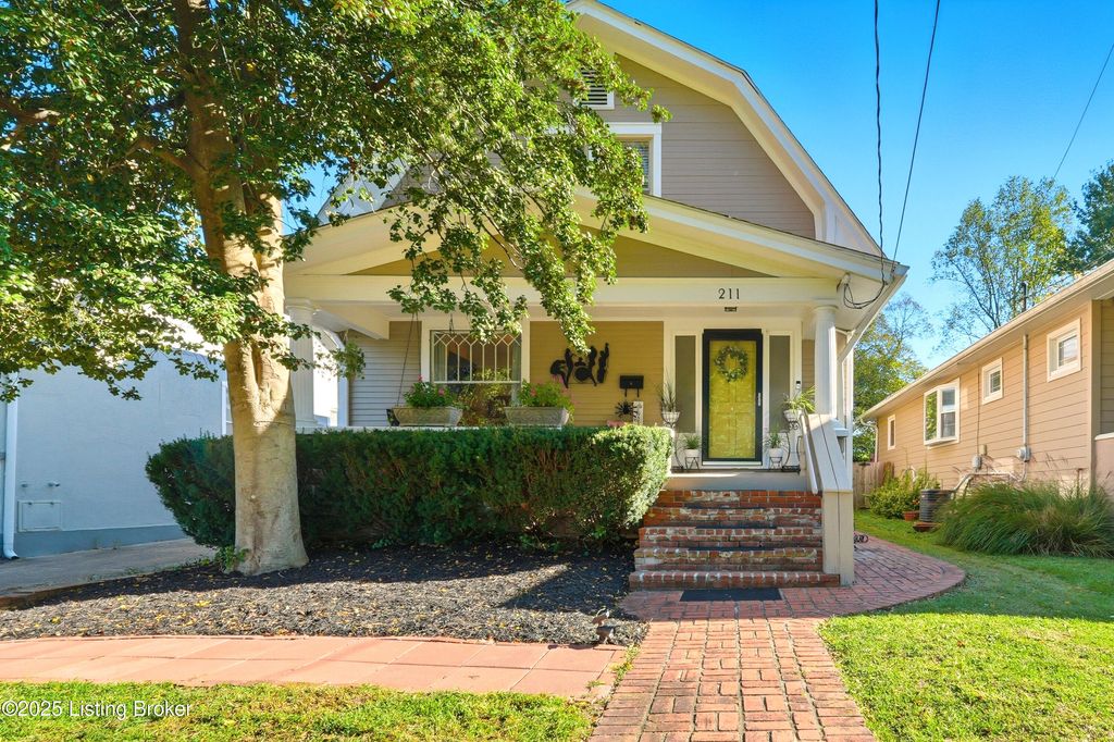 Photo of 211 Pennsylvania Ave, Louisville, KY 40206 (MLS # 1701623)