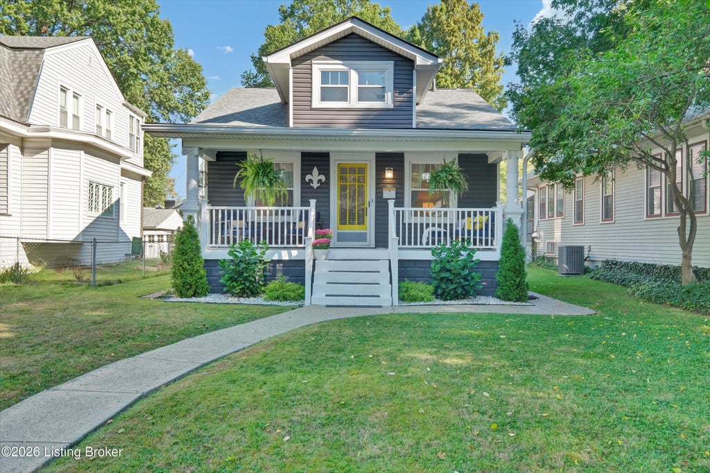 Photo of 7 Maple Ct, Louisville, KY 40214 (MLS # 1731317)