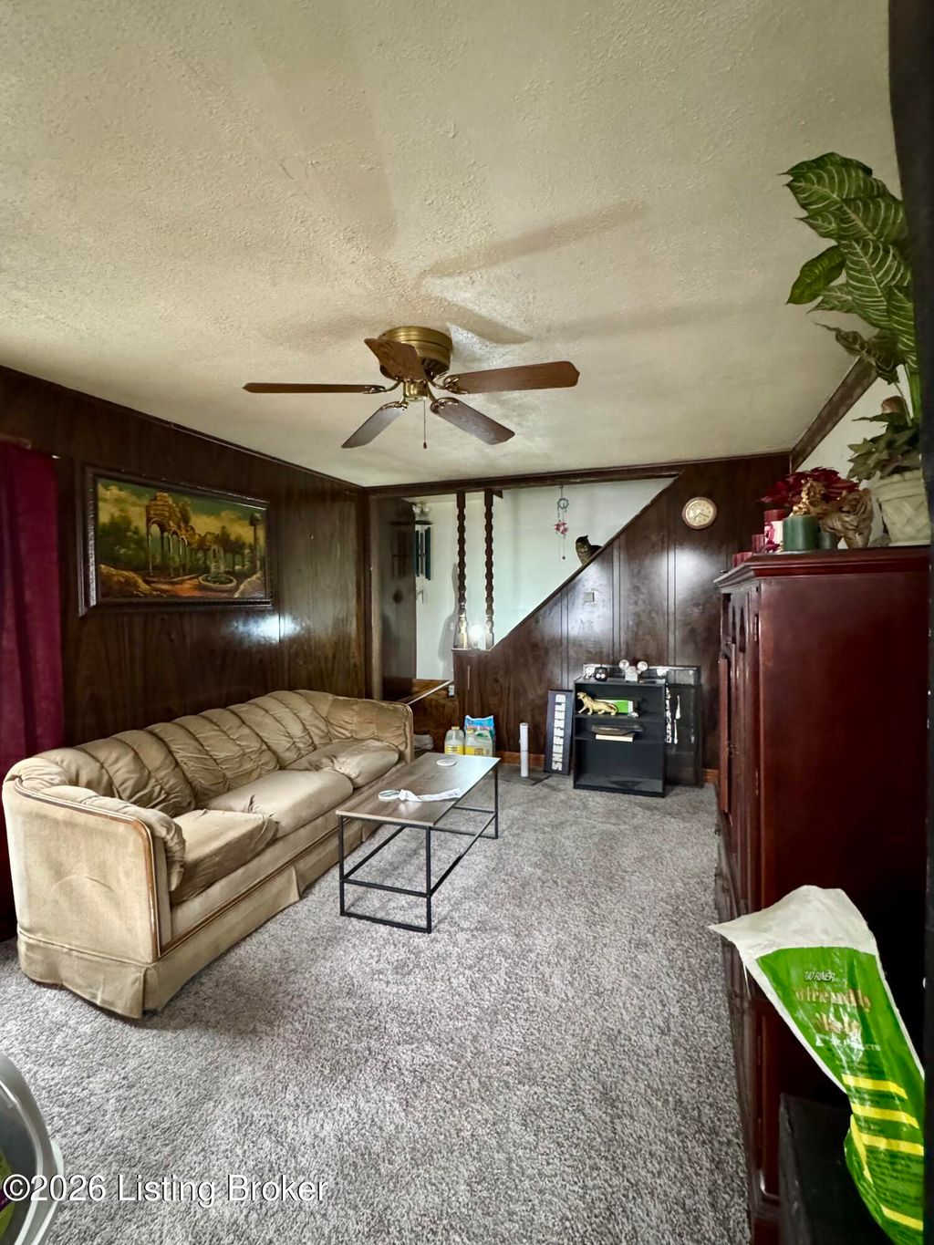 Photo of 1326 Shingo Ave, Louisville, KY 40215 (MLS # 1710705)