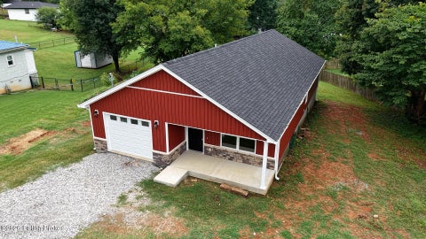 Photo of 114 E Main St, Vine Grove, KY 40175 (MLS # 1728971)
