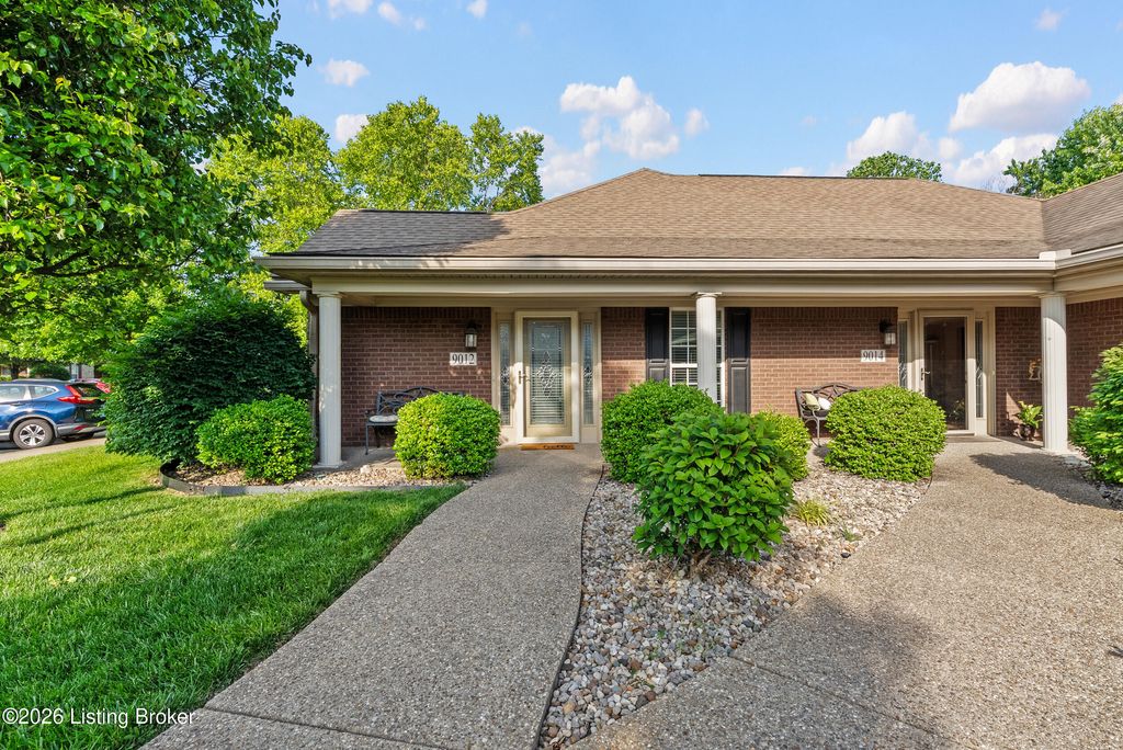 Photo of 9012 Sidney Way, Louisville, KY 40291 (MLS # 1716964)