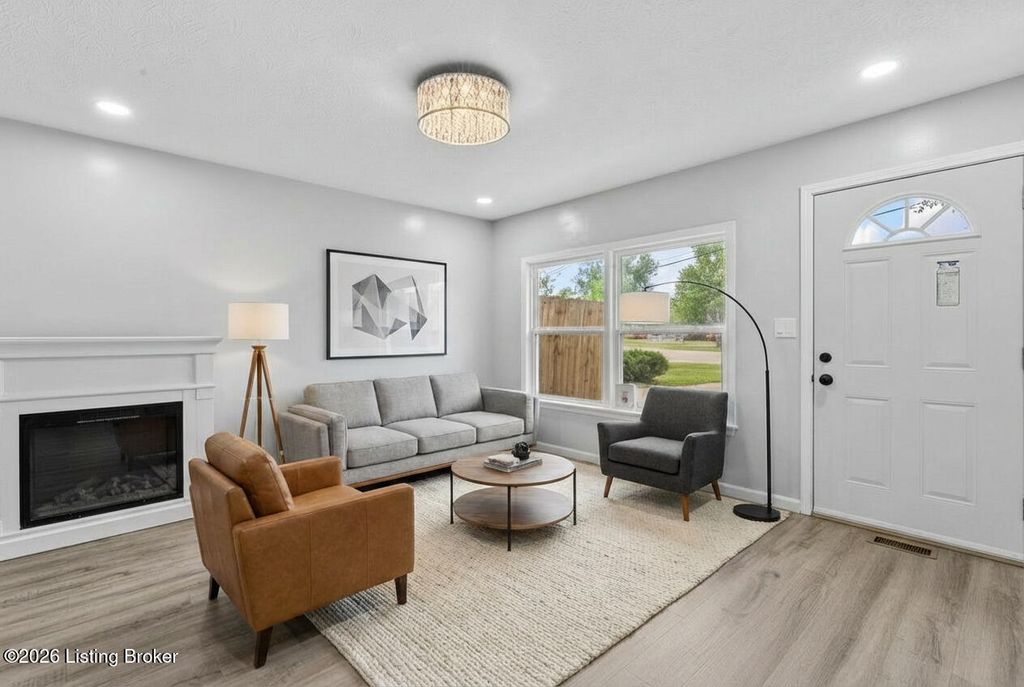 Photo of 10906 Milwaukee Way, Louisville, KY 40272 (MLS # 1714808)