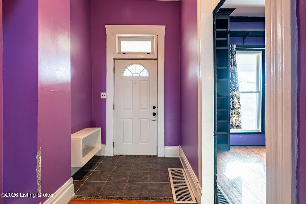 Photo of 132 Stoll Ave, Louisville, KY 40206 (MLS # 1708212)