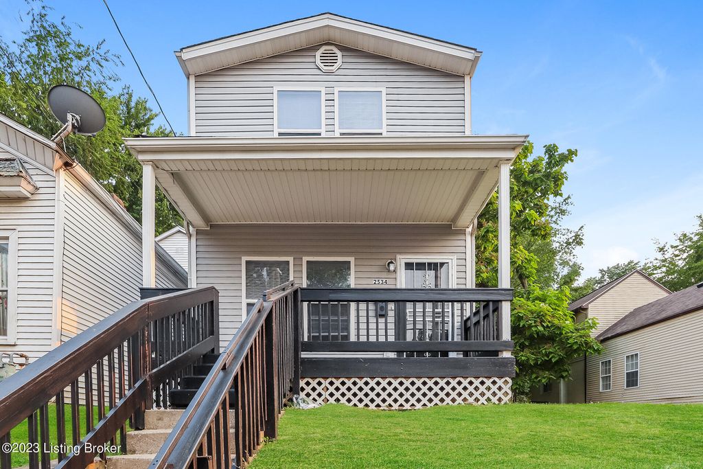 Photo of 1832 W Kentucky St, Louisville, KY 40210 (MLS # 1702426)