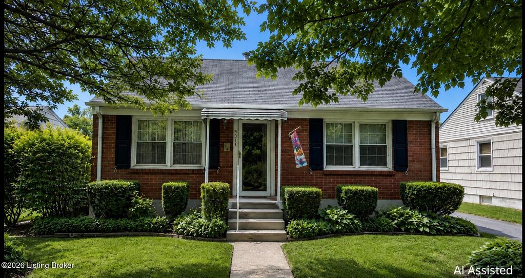 Photo of 3016 Hendon Rd, Louisville, KY 40220 (MLS # 1717644)