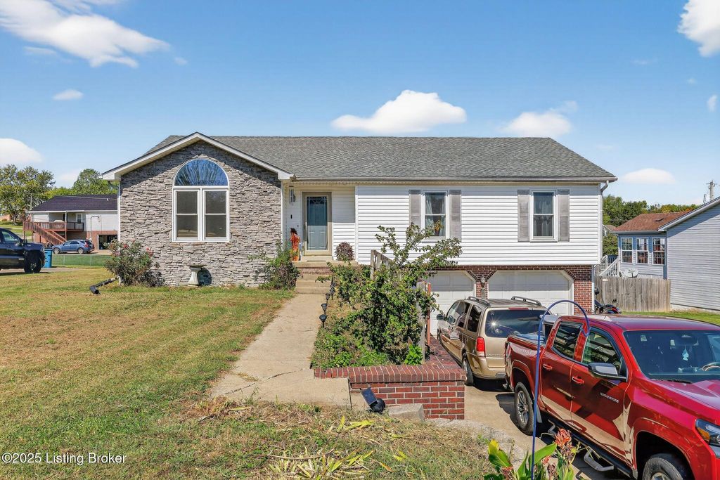 Photo of 1030 Indian Trail, Lawrenceburg, KY 40342 (MLS # 1700300)