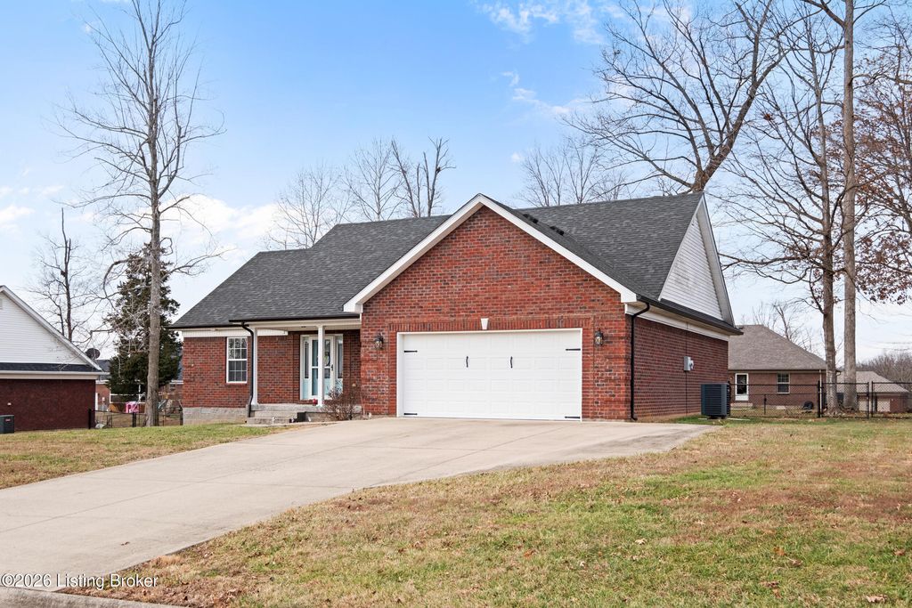 Photo of 104 Lancaster Ln, Coxs Creek, KY 40013 (MLS # 1707038)