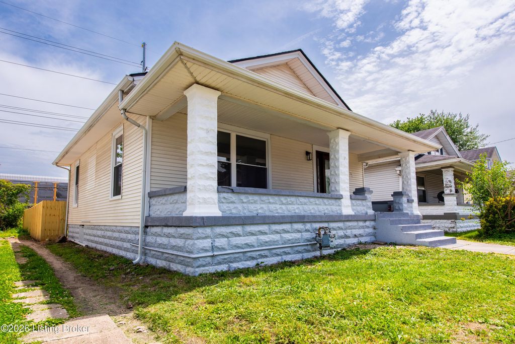 Photo of 305 N 32nd St, Louisville, KY 40212 (MLS # 1717810)