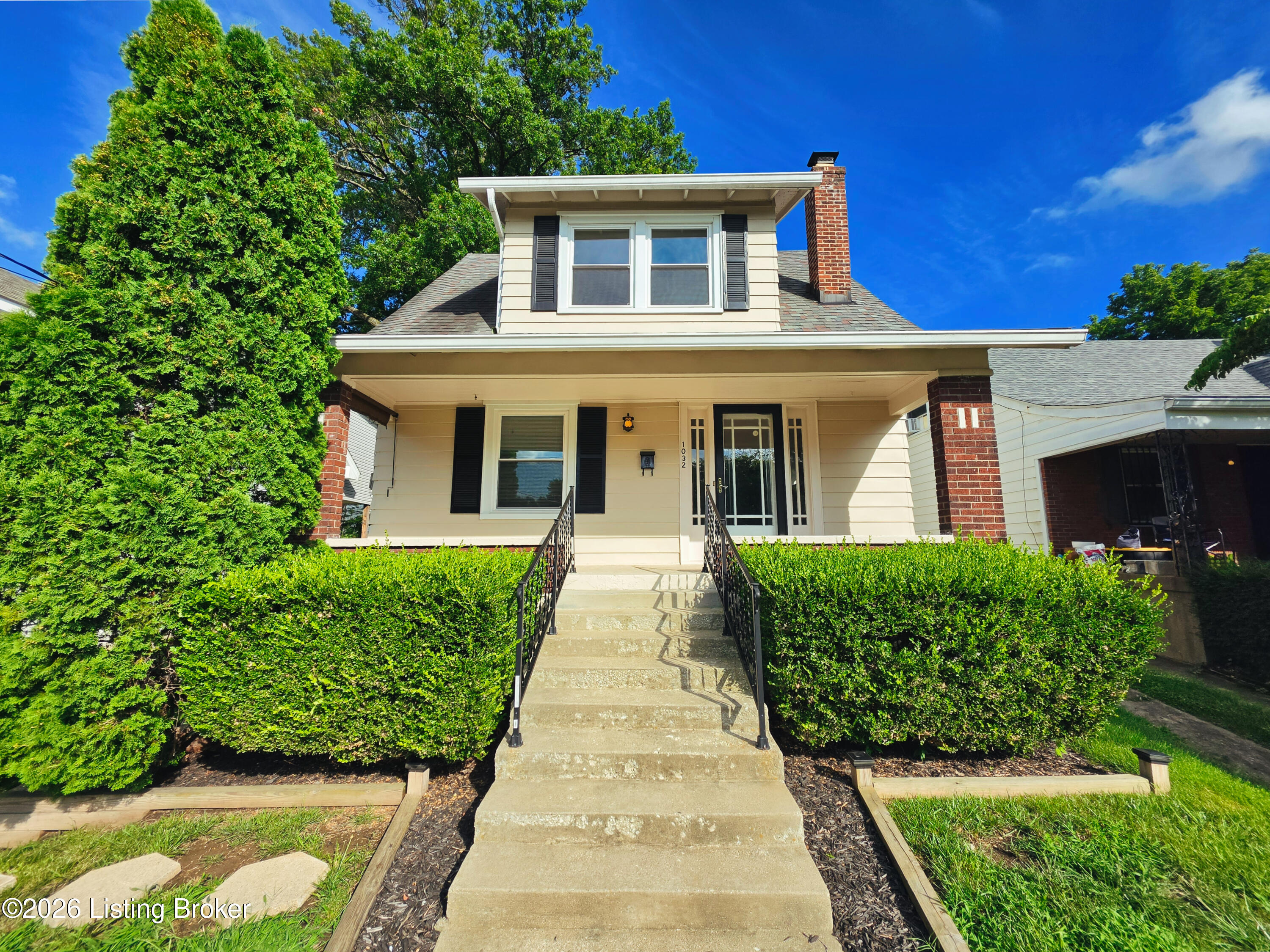 Photo 1 of 34 — 1032 Reasor Ave, Louisville, KY 40217