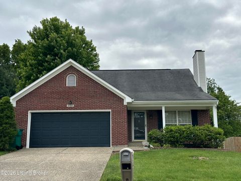 Photo of 4708 Wooded Oak Cir, Louisville, KY 40245 (MLS # 1717416)