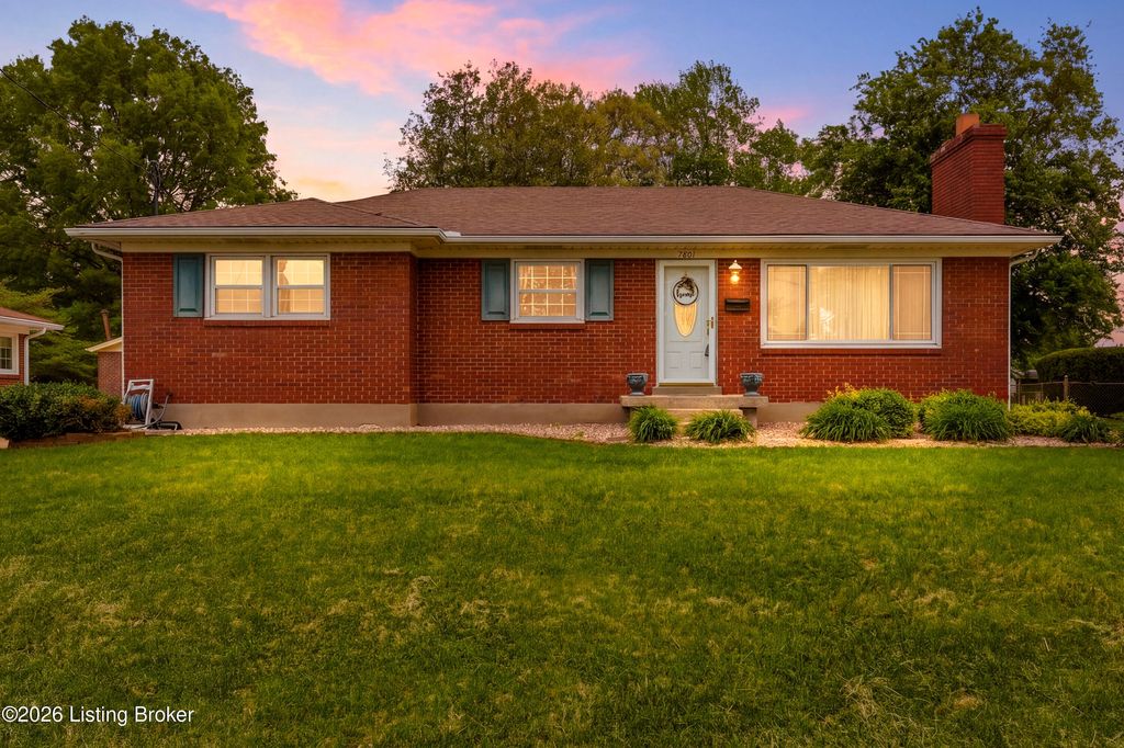 Photo of 7801 Tip Top Ln, Louisville, KY 40219 (MLS # 1715048)