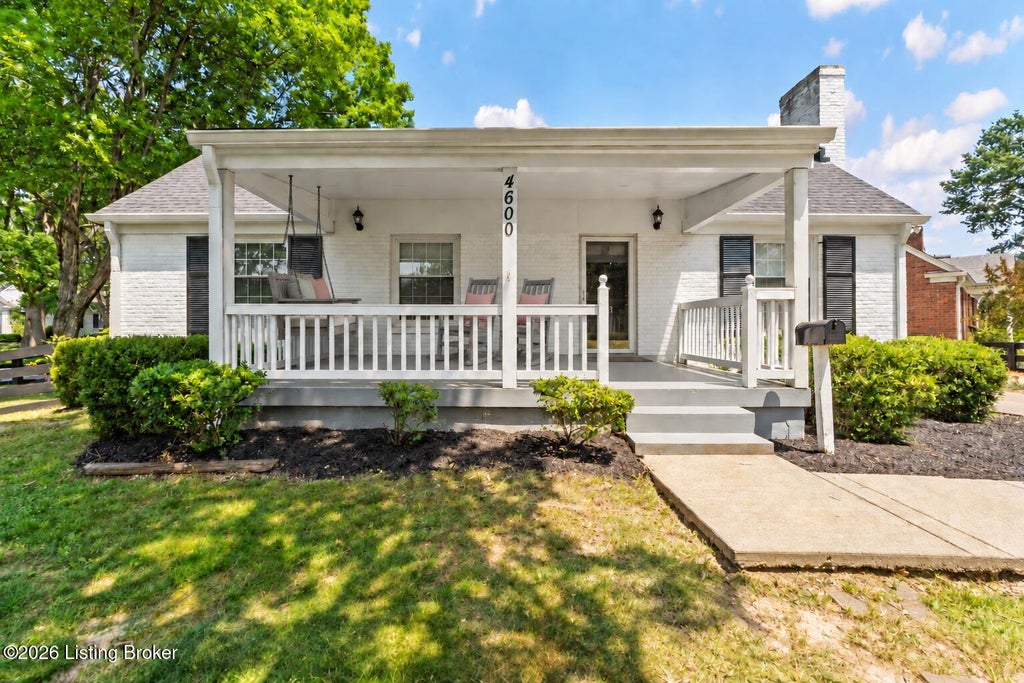 Photo of 4600 Beaver Rd, Louisville, KY 40207 (MLS # 1728506)