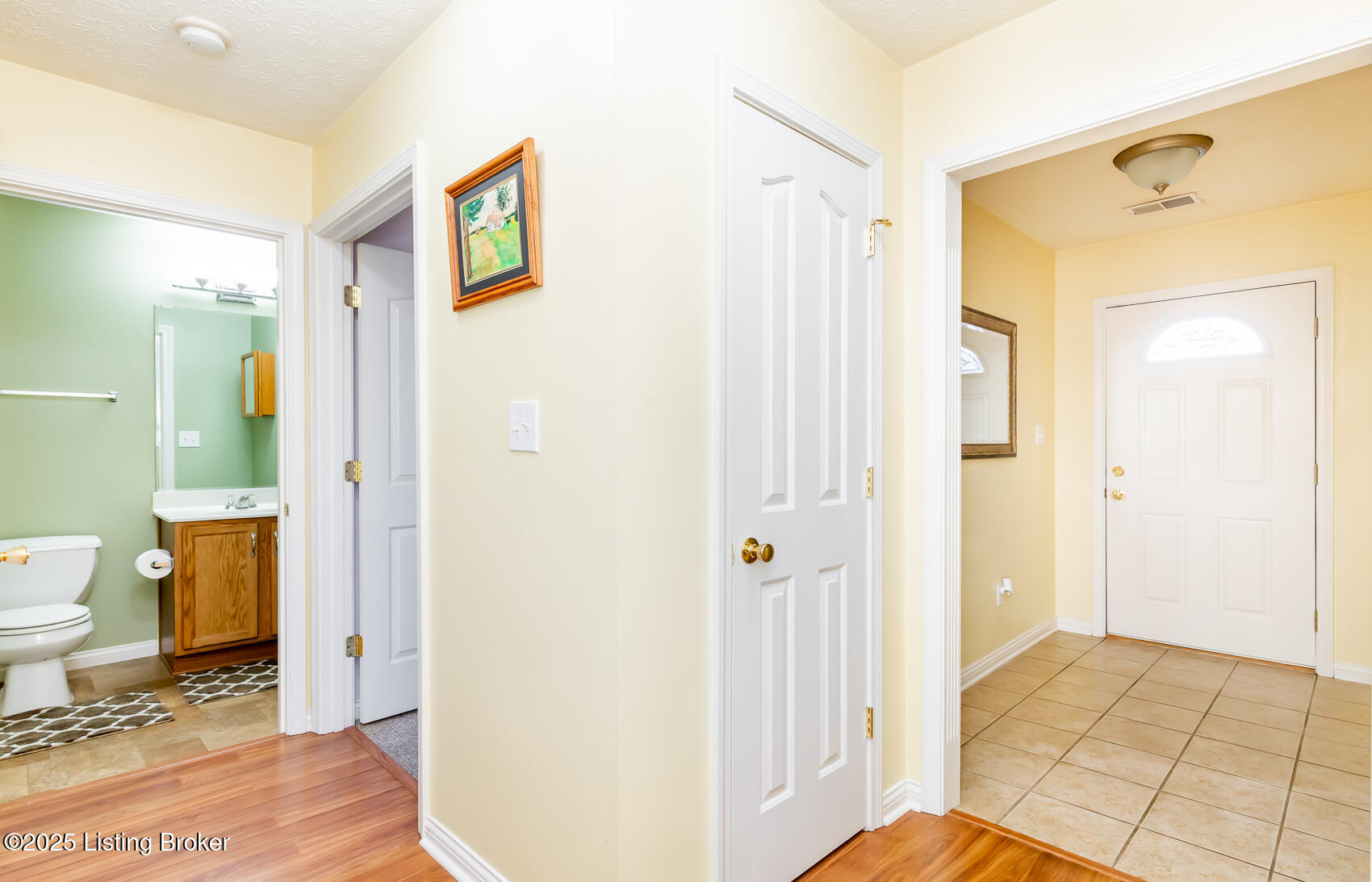6618 Woods Mill Dr, Louisville, Kentucky image 6