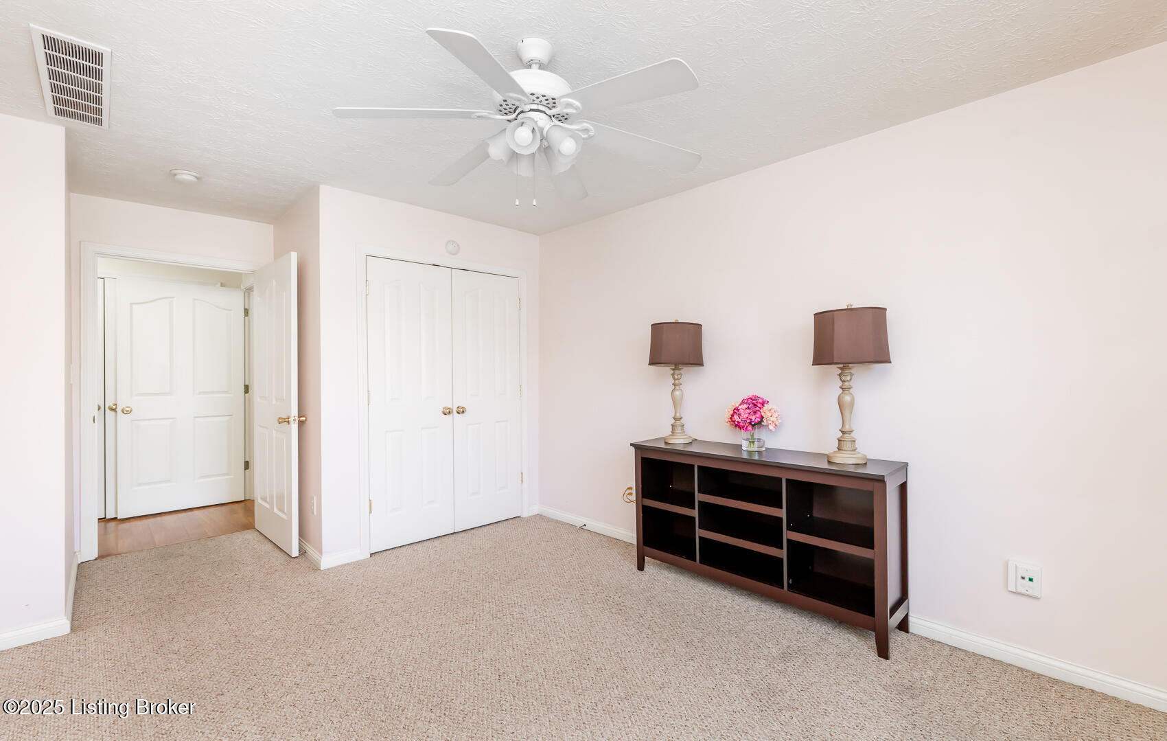 6618 Woods Mill Dr, Louisville, Kentucky image 24
