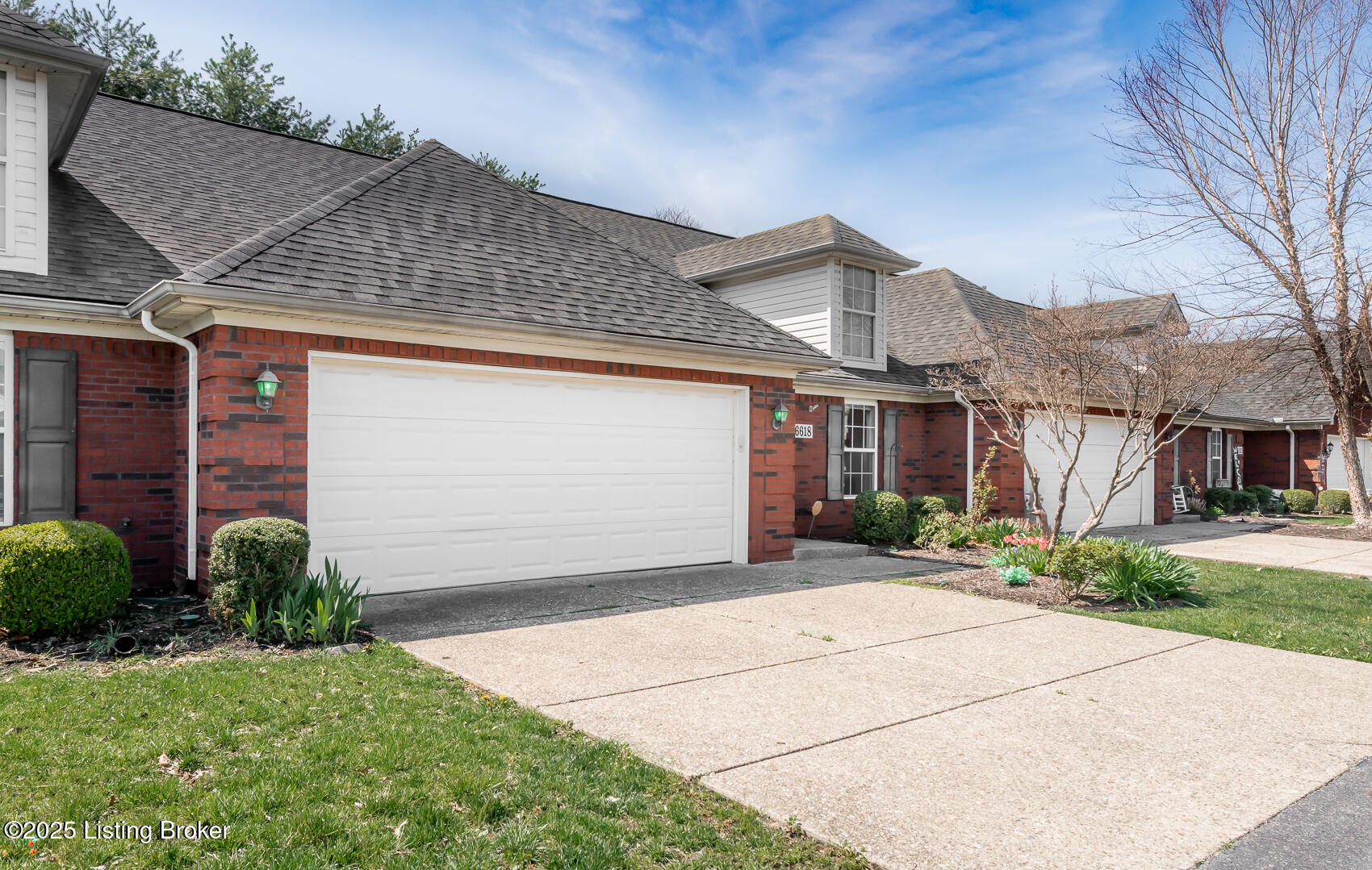 6618 Woods Mill Dr, Louisville, Kentucky image 3