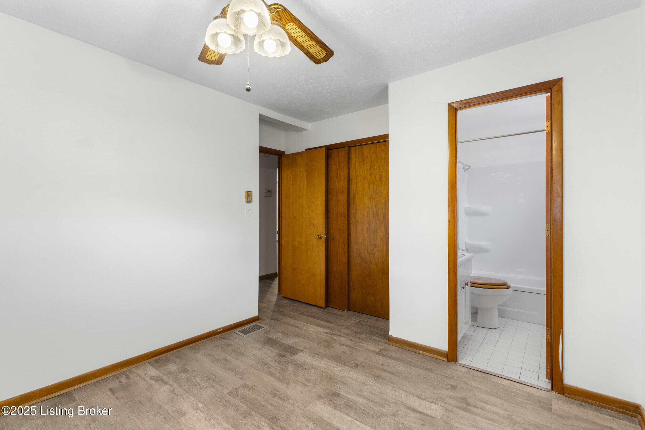 628 N Lakeview Dr, Shepherdsville, Kentucky image 19