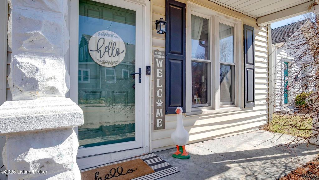 Photo of 2139 Bradley Ave, Louisville, KY 40217 (MLS # 1710541)