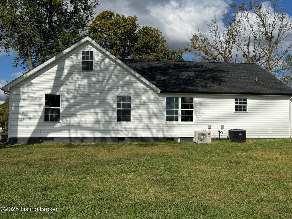 Photo of 6515 Loretto Rd, Bardstown, KY 40004 (MLS # 1705293)