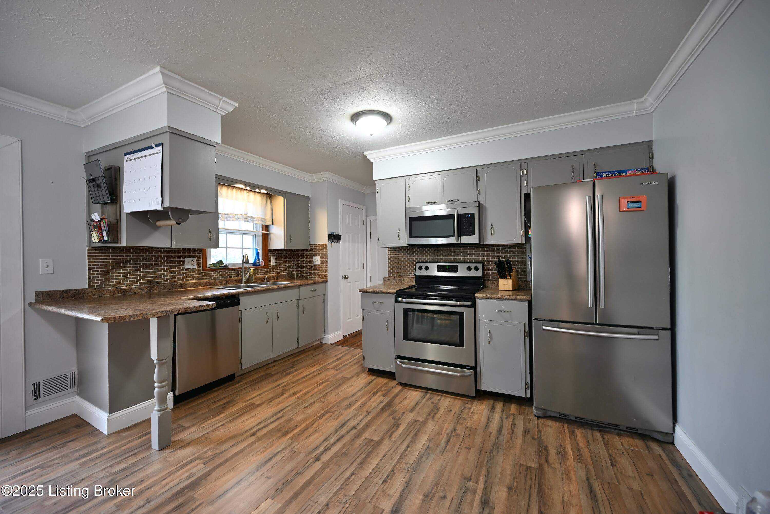 6009 Seaforth Way, Louisville, Kentucky image 5