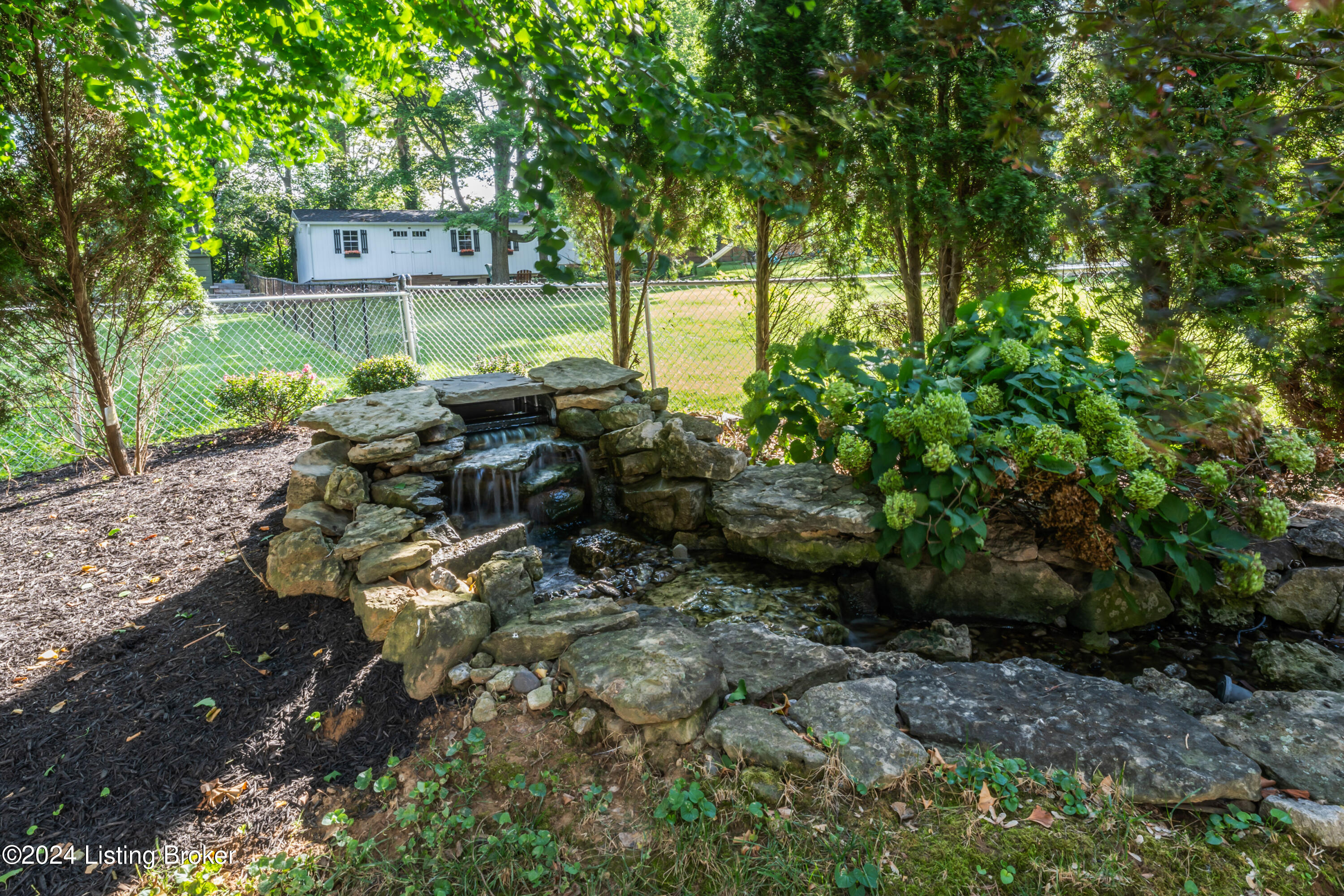13304 River Bluff Ct, Prospect, Kentucky image 13