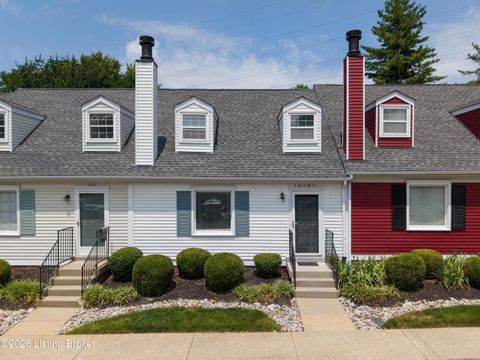 Townhouse For Sale - 10787 Colonial Woods Way<br/> Louisville, KY 40223