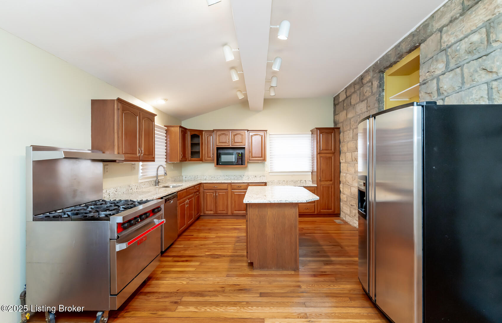 139 N Crestmoor Ave Ave, Louisville, Kentucky image 25