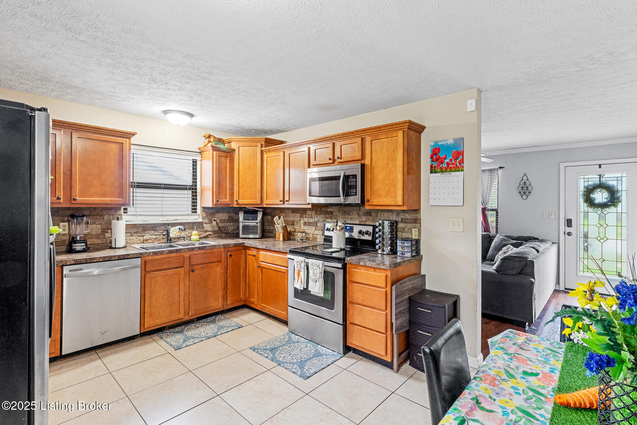 10103 Rolling Stone Dr, Louisville, Kentucky image 7