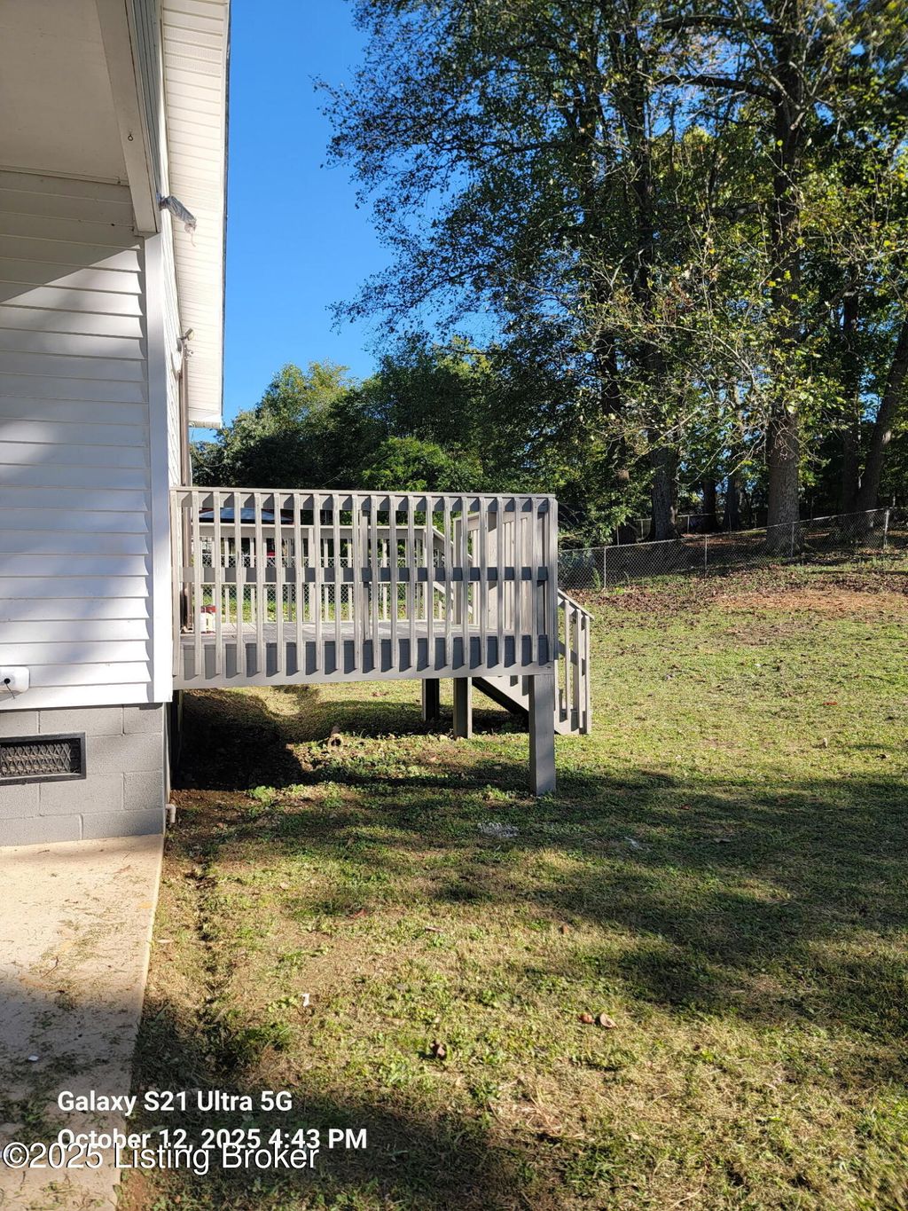 Photo of 765 Chandler Ave, Radcliff, KY 40160 (MLS # 1704794)