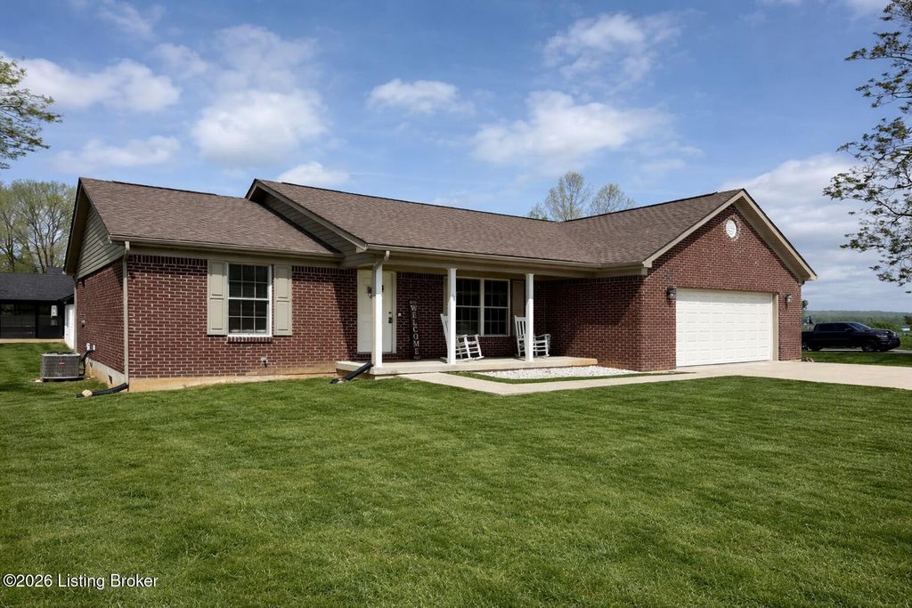 Photo of 309 River Cliff Blvd, Brandenburg, KY 40108 (MLS # 1714284)