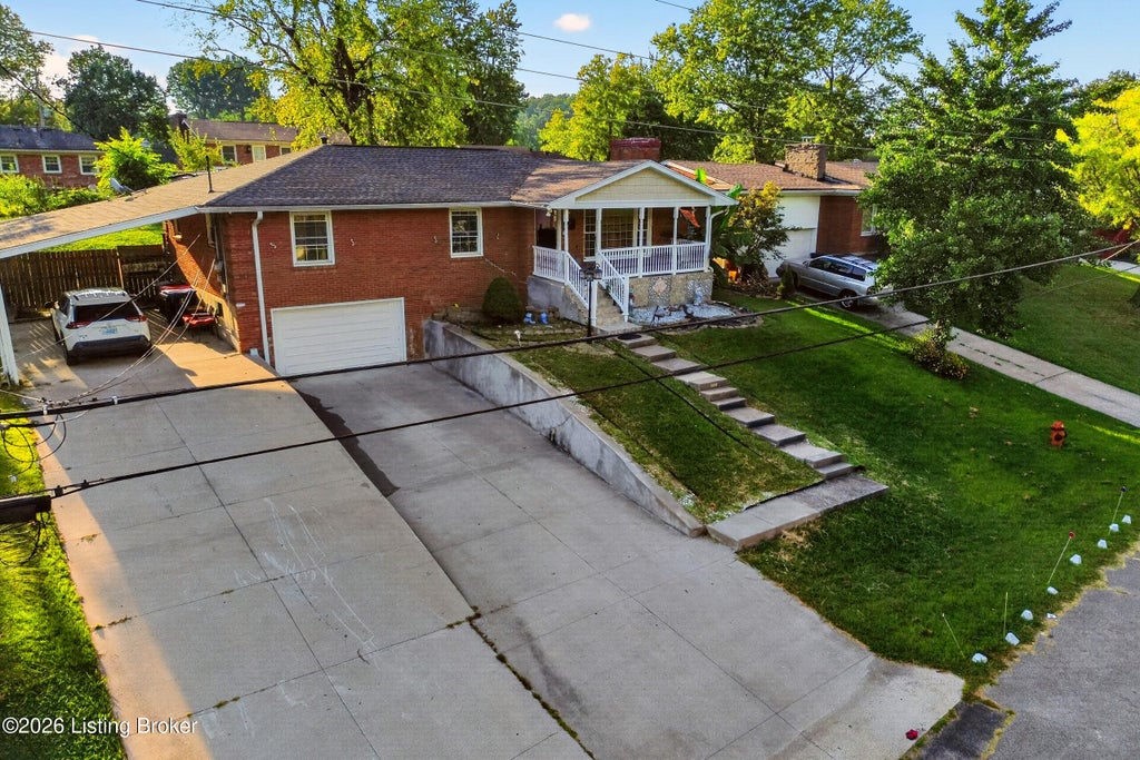 Photo of 6608 Morocco Dr, Louisville, KY 40214 (MLS # 1728294)
