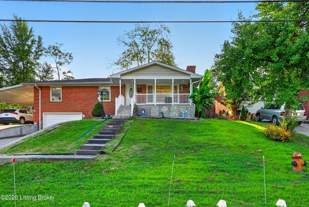 Photo of 6608 Morocco Dr, Louisville, KY 40214 (MLS # 1728294)