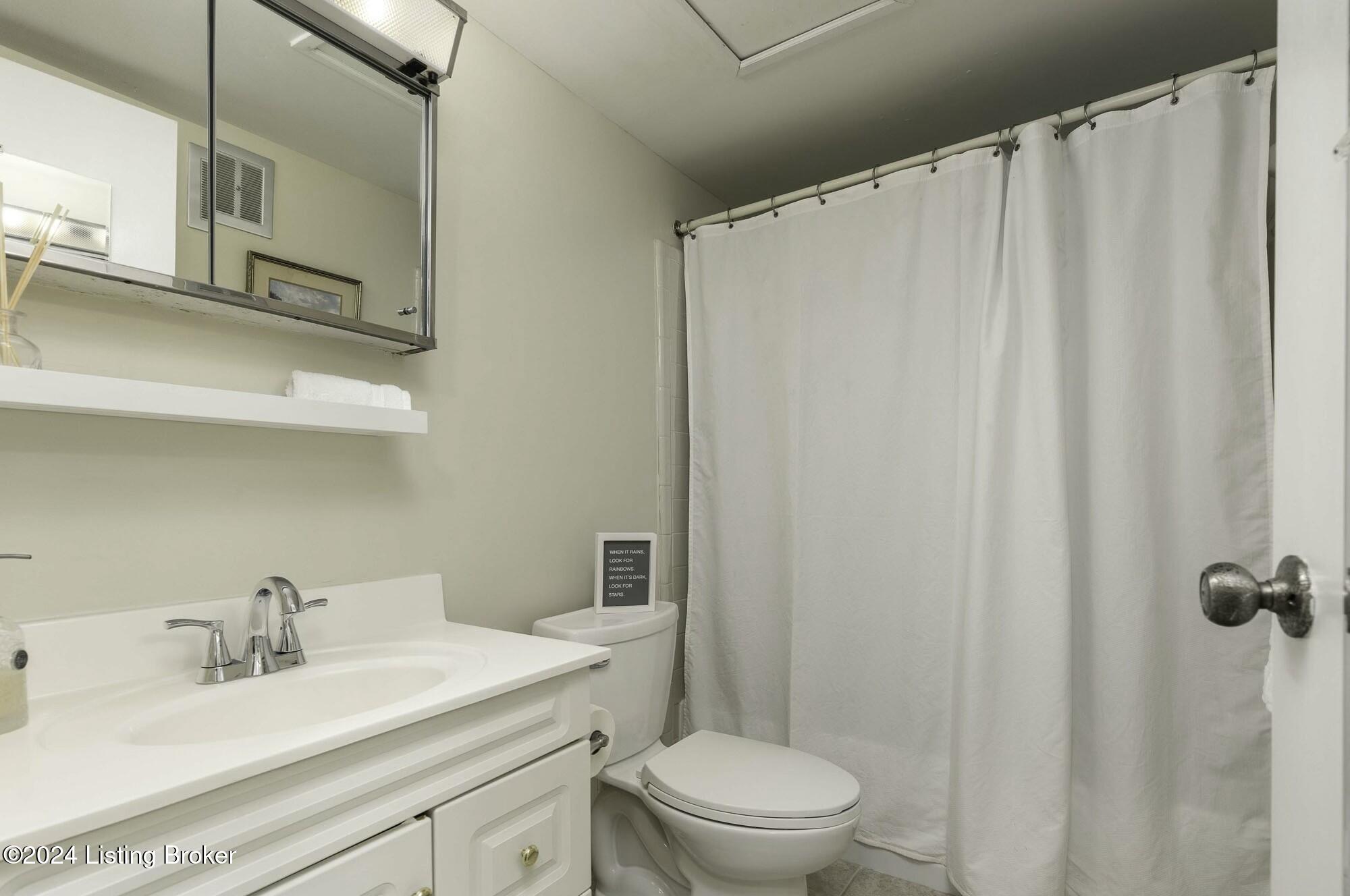 165 Thierman Ln #209, Louisville, Kentucky image 18