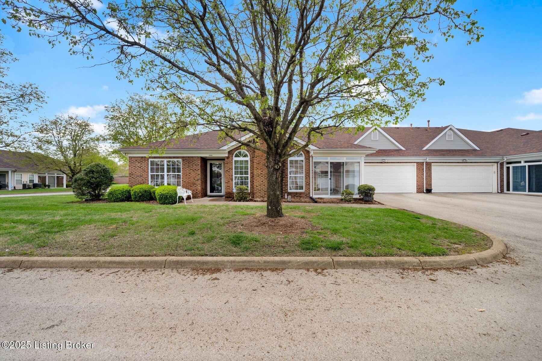 6806 River Pointe Pl, Louisville, Kentucky image 1